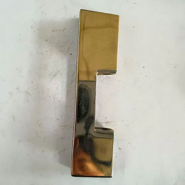 Ползун механизма запирания дверей подвижного состава рельсового транспорта