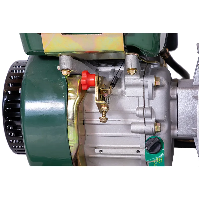 Портативный бензиновый водяной насос для сельскохозяйственного орошения с высокой производительностью и автоматической системой полива