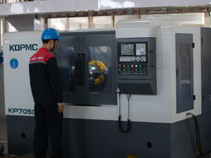 Рисунок 3. Шарошлифовальный станок с ЧПУ