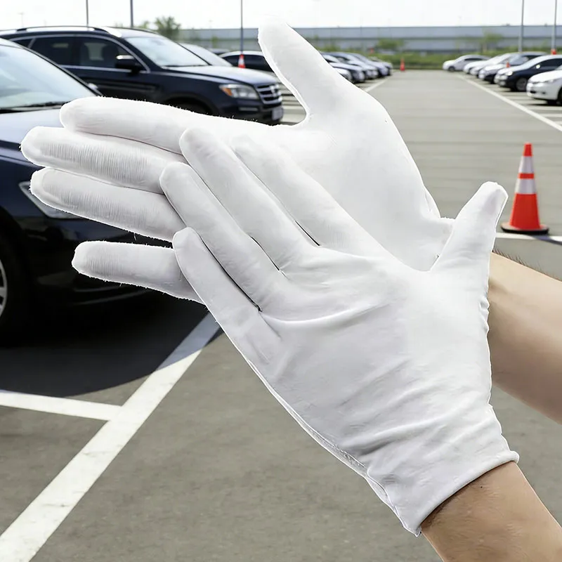 Защитные перчатки