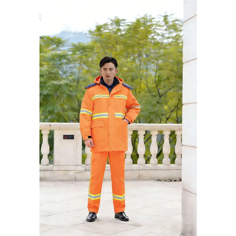 Утеплённая одежда для санитарных работников