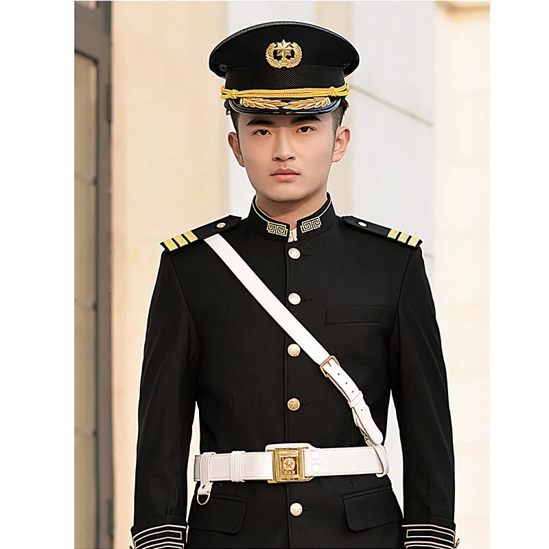 Фуражка с широким козырьком