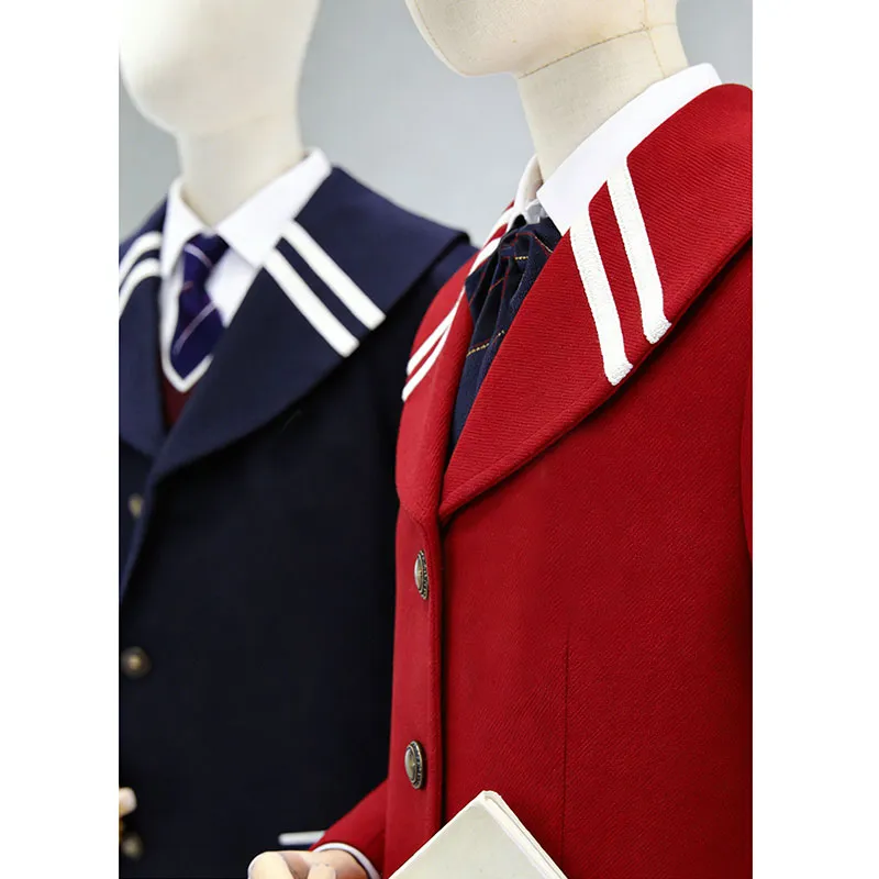 Школьная форма в виде шерстяного пальто