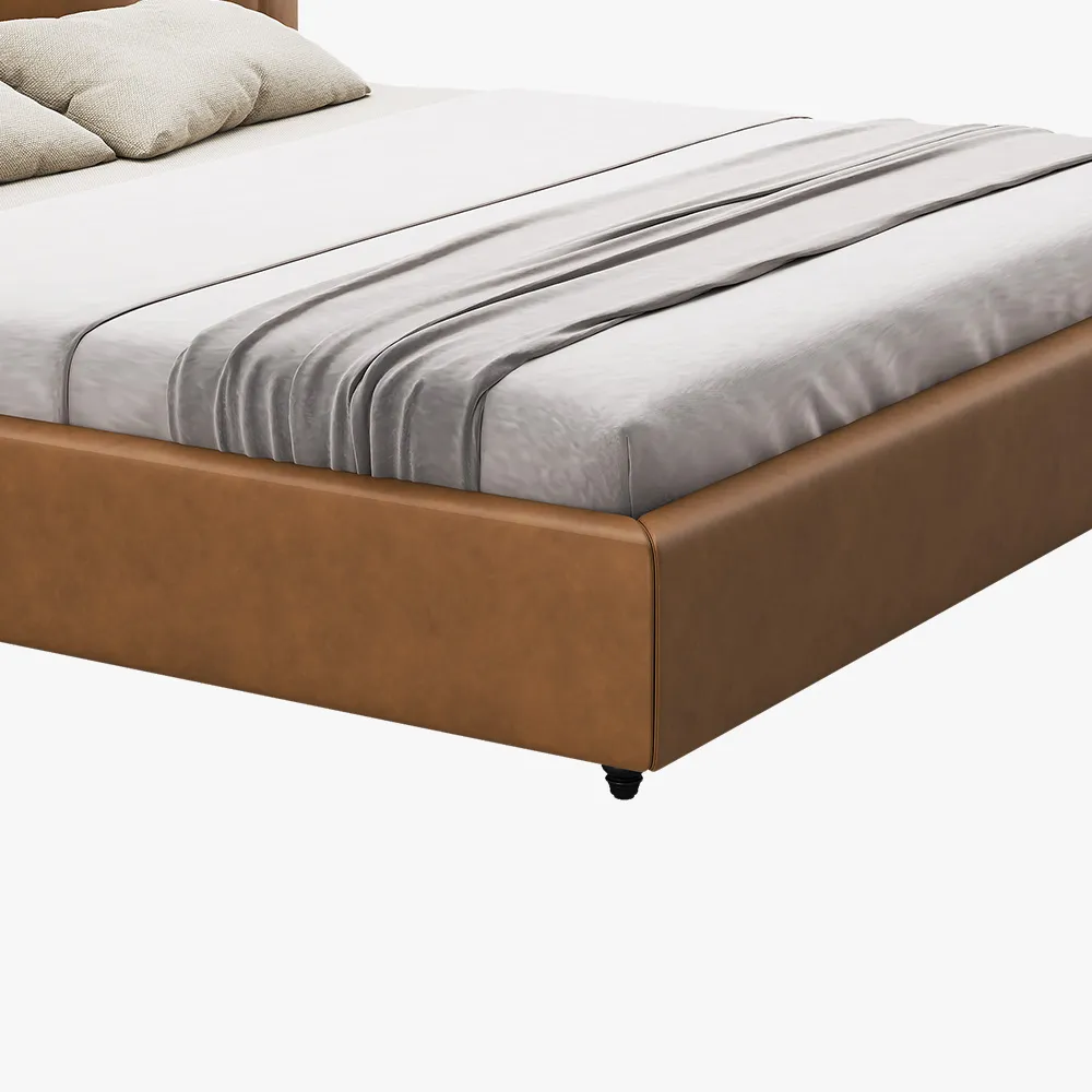 Кровать с кожаной обивкой