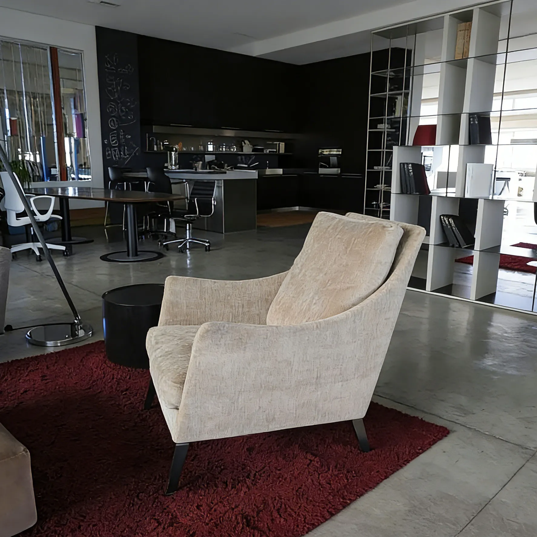 Кресло Boss Greige из ткани