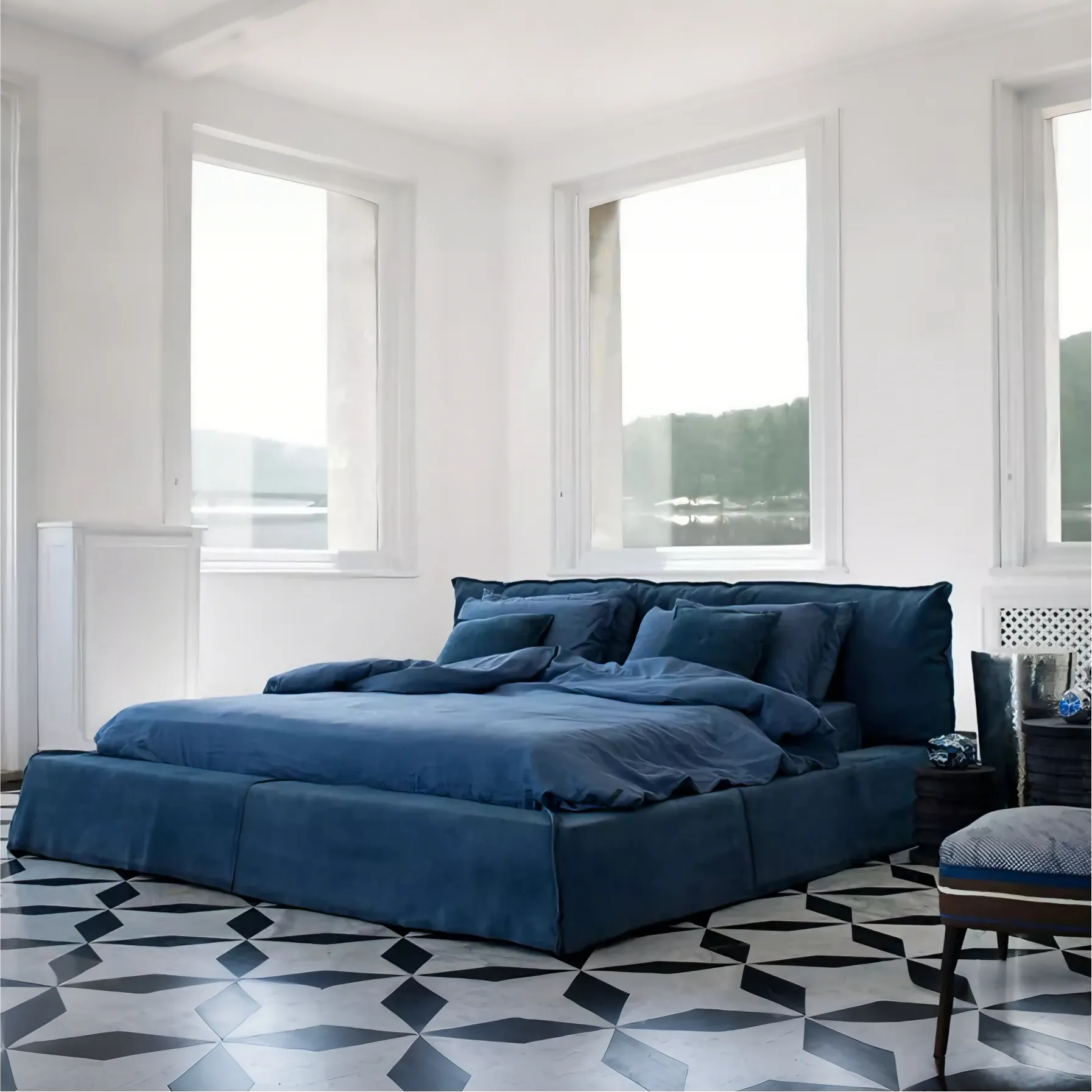 Парижская Кровать