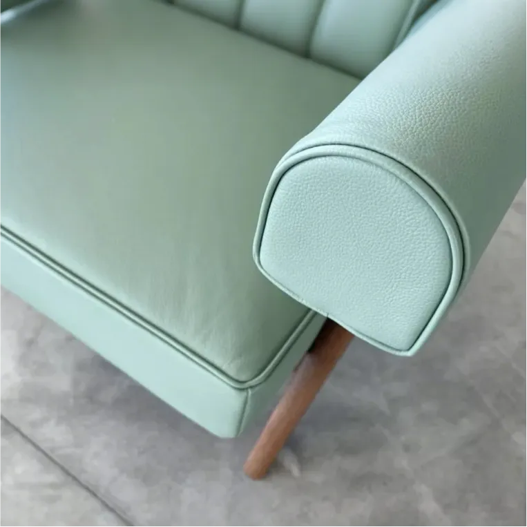 Капитолийский комплекс Мятно-зеленое кресло