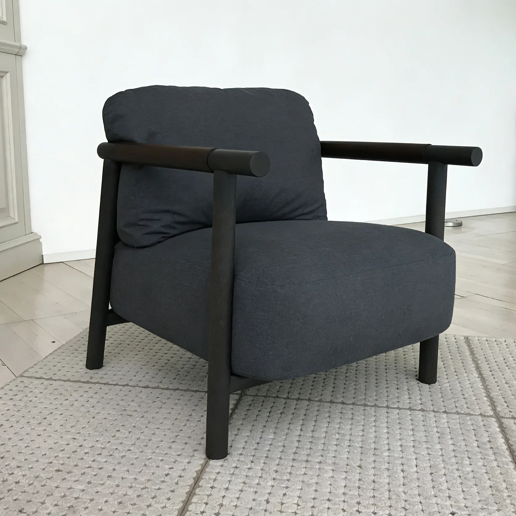 Нати Кресло