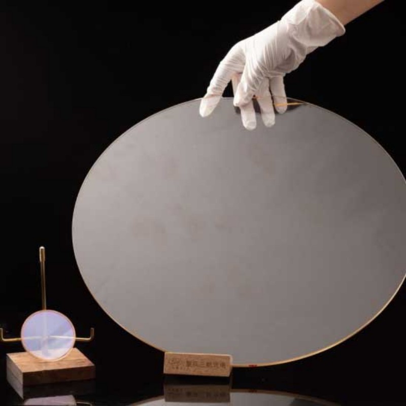 Компания Chongqing Sanhang Optoelectronics, всецело посвятившая себя высокоточной обработке сапфировых оптических элементов, использует свои ключевые технологии для достижения прорывных результатов в области импортозамещения в сфере высокотехнологичной оптоэлектроники.
