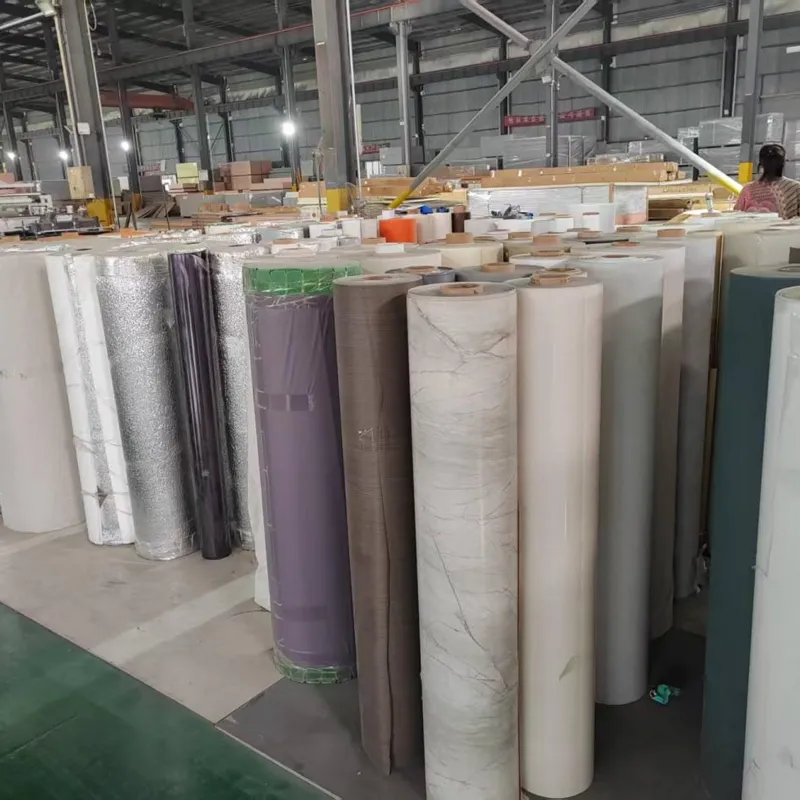 Разнообразная матрица декоративных материалов: эстетические и функциональные решения, охватывающие все сценарии.