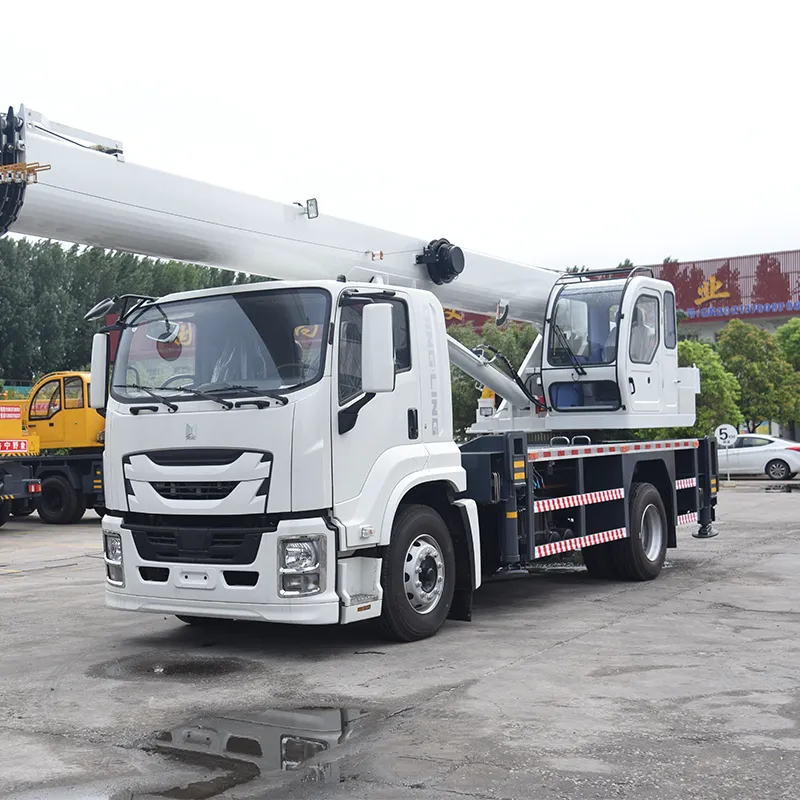 16-тонный автомобильный кран Isuzu