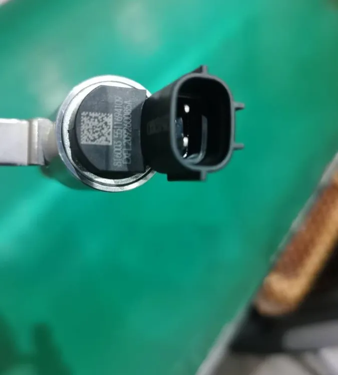 OE 1025032500/1025535400/1025030200/1025032400/1025535500/10250303001025035900/1022022700, GEELY  xingyue  ，клапан управления маслом