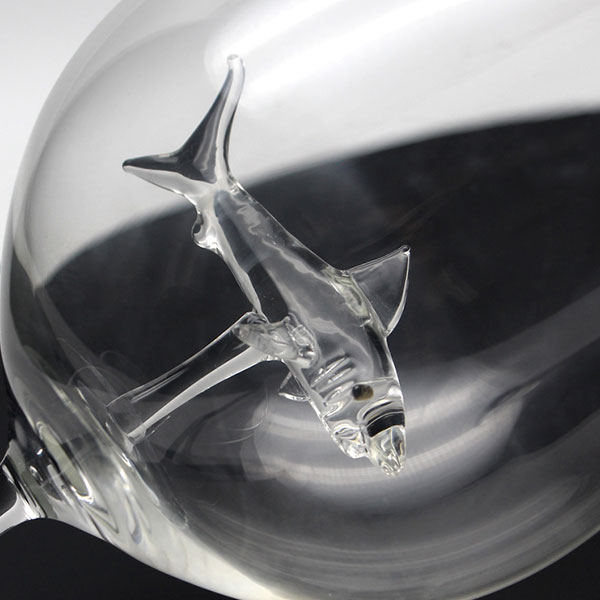 Бокал на высокой ножке «Акула»