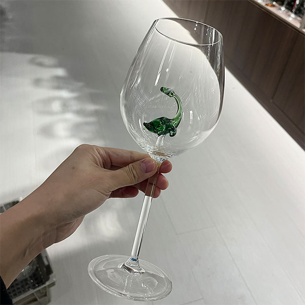 Бокал на ножке морской