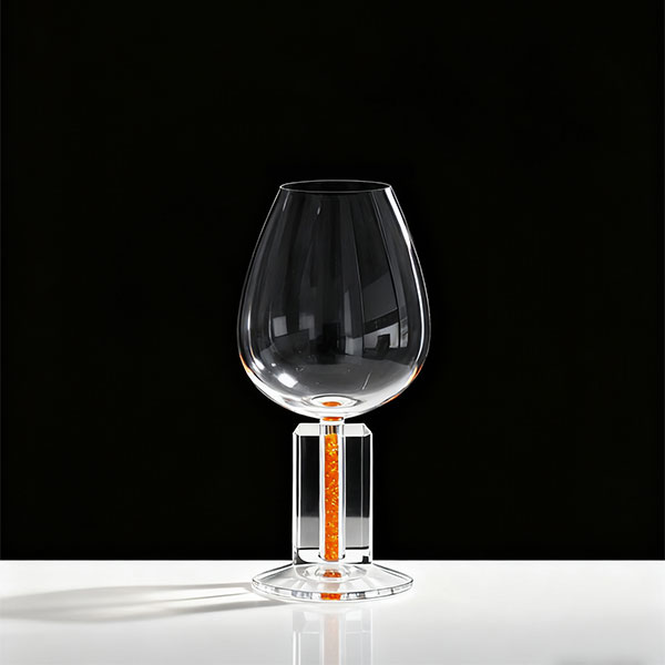 Бокал на утолщенной ножке