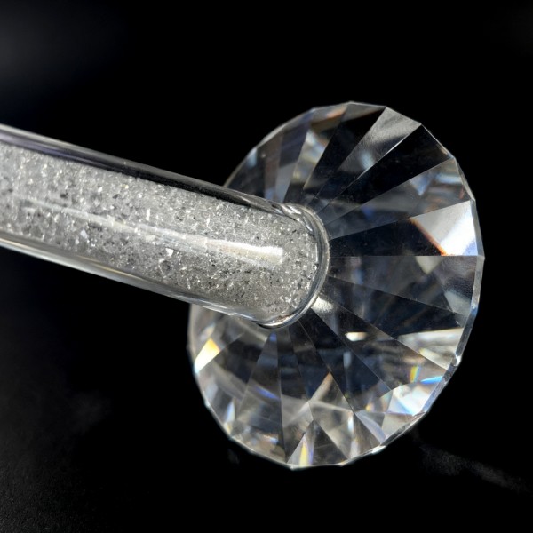 Бокал с ножкой «Колонна света»