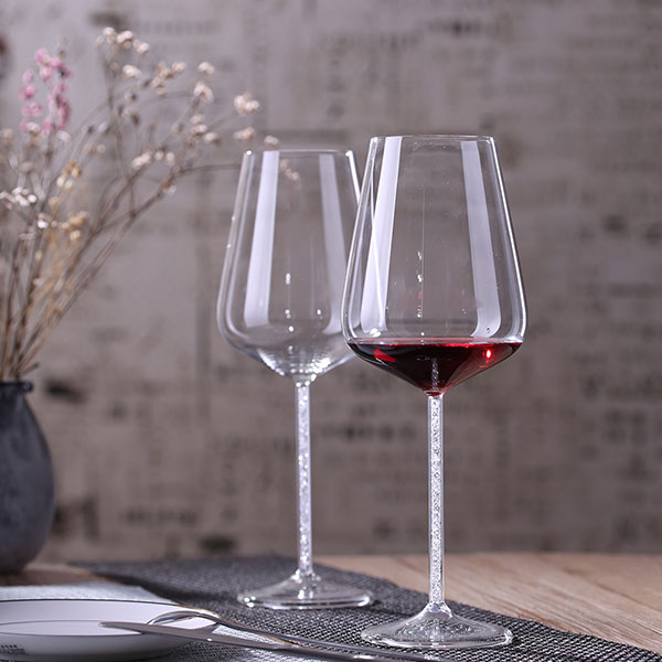 Бокалов для шампанского с кристаллами