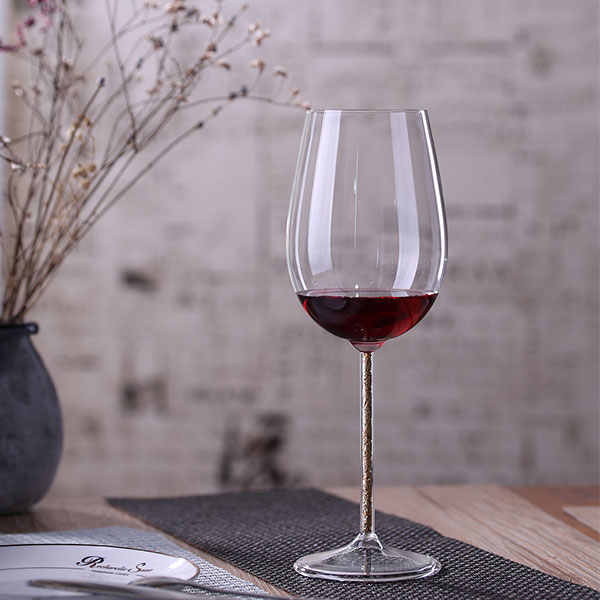 Бокалов для шампанского с кристаллами