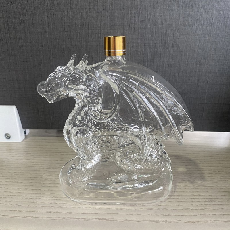 Бутылка вина «Летающий дракон»