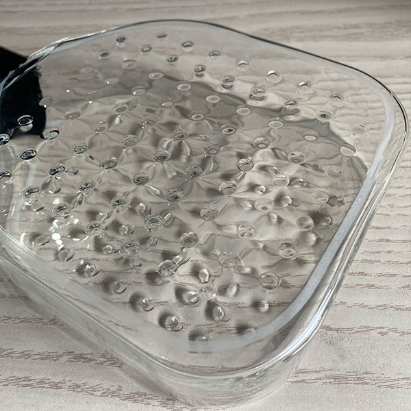 Винная бутылка в форме ракетки