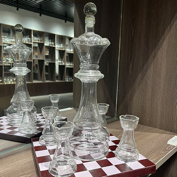 Заказные аксессуары для напитков в виде шахматной доски