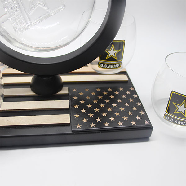 Коллекционный набор «Инструмент мира»: бутылка-глобус и бокалы