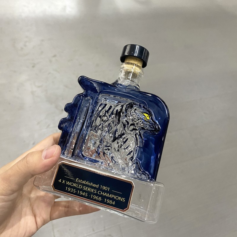 Памятные крафтовые стеклянные бутылки с символикой команды «Детройт Тайгерс».