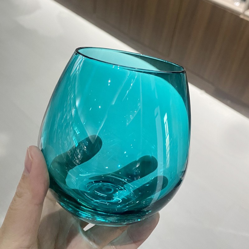 Простая стеклянная кружка из высокоборосиликатного стекла