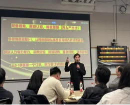 Стимулируйте рост продаж и прорыв в производительности –  Наш генеральный директор возглавил команду, которая приняла участие в тренинге по продажам Alibaba.