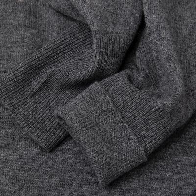 【Северная поэма · Пulloвер с высоким воротником из 100% кашемира с жаккардовым узором】—— Где каждая петля — стих, а тепло — рифма, создавая художественное тепло зимой
