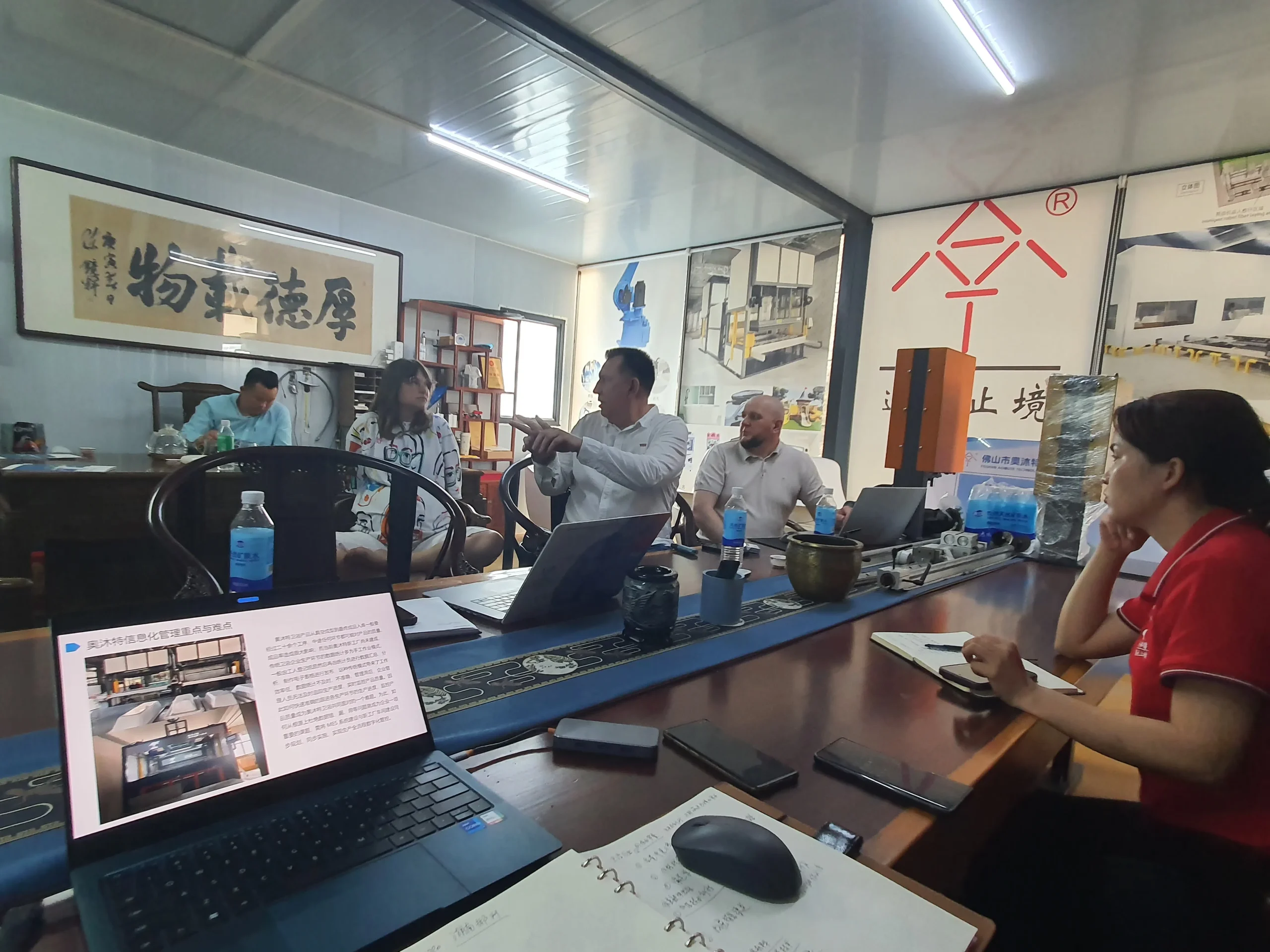 3b610fade51cc31f429625f0f6e3c4a5