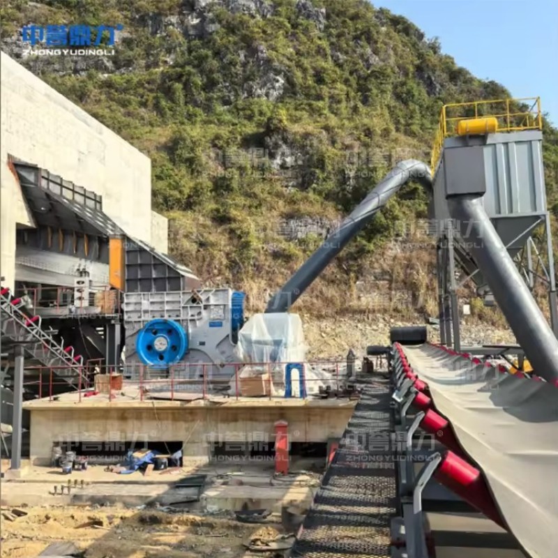 Высокоэффективная линия по дроблению медной руды с индивидуальной конфигурацией, низким энергопотреблением и возможностью адаптации для открытых и подземных рудников.