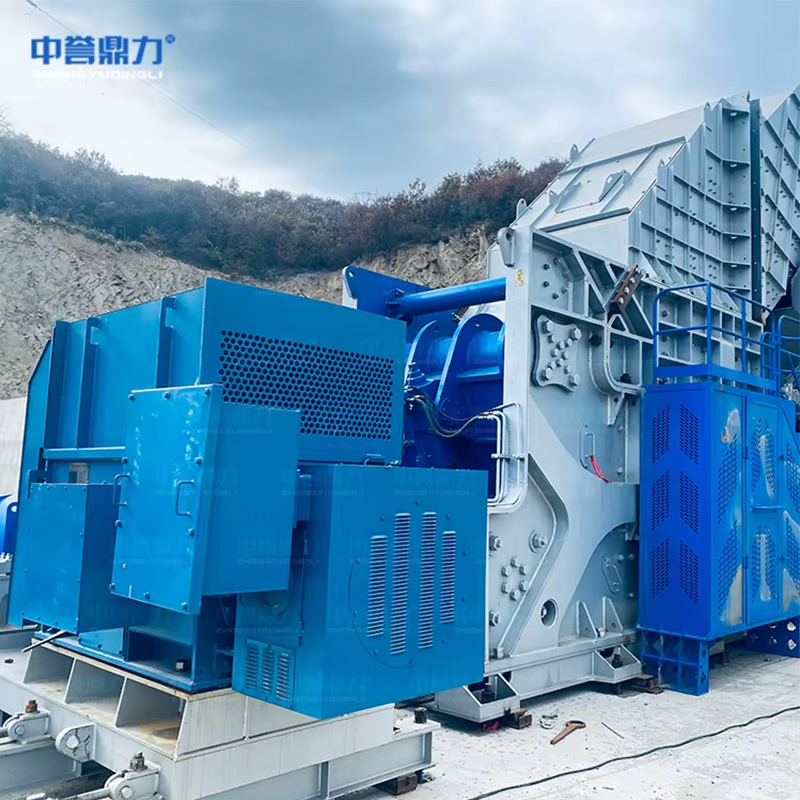 Гирационная дробилка горизонтального типа