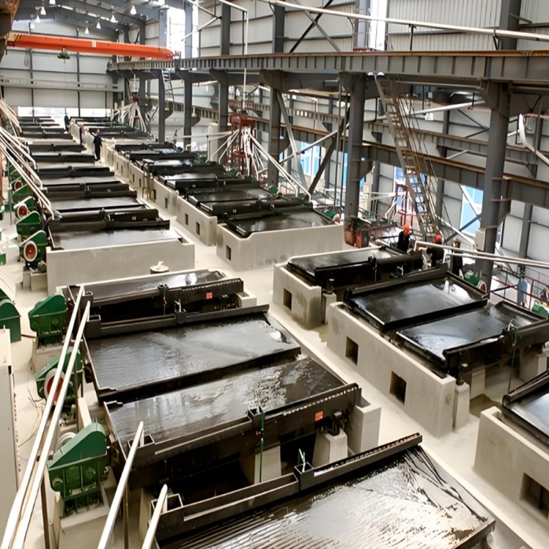 Качающийся концентрационный стол для обогащения металлических руд