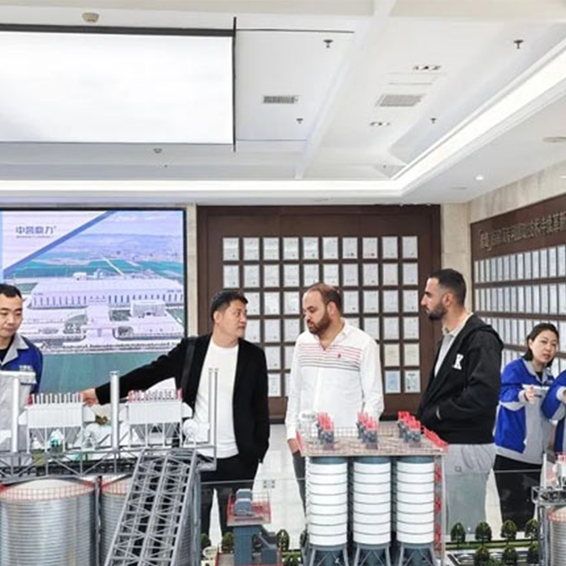 Клиенты из Индии, Египта и Сирии посетили интеллектуальный производственный комплекс оборудования компании Zhongyu Dingli для ознакомительной поездки