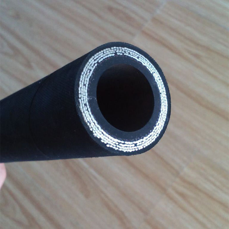 EN856 4SH Высоконапорный резиновый рукав с металлообмоткой