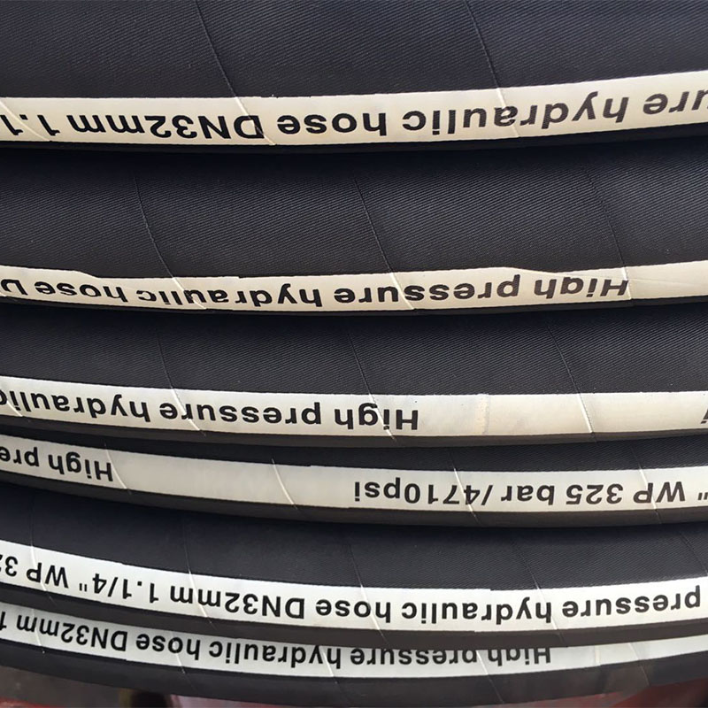 SAE 100 R13 Высоконапорный резиновый рукав с металлообмоткой