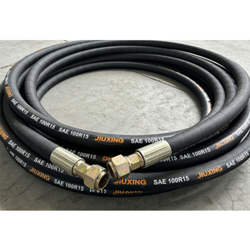 SAE 100 R15 Высоконапорный резиновый рукав с металлообмоткой