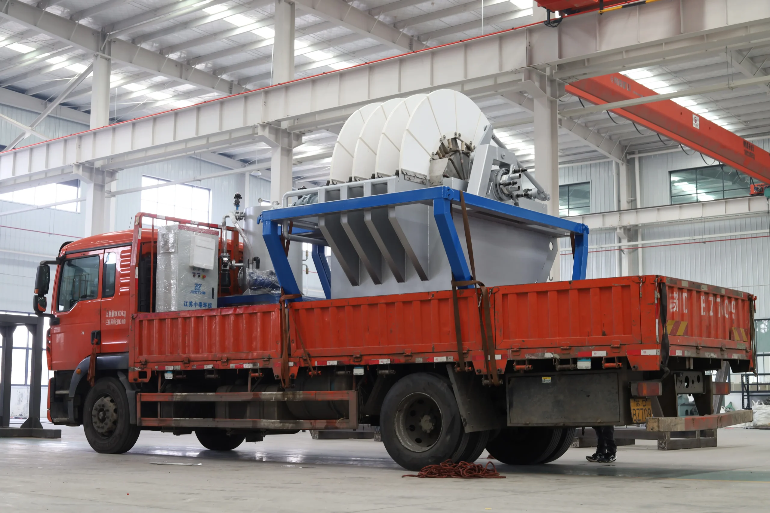 Как выбрать правильную керамическую фильтровальную плиту для обработки хвостов?