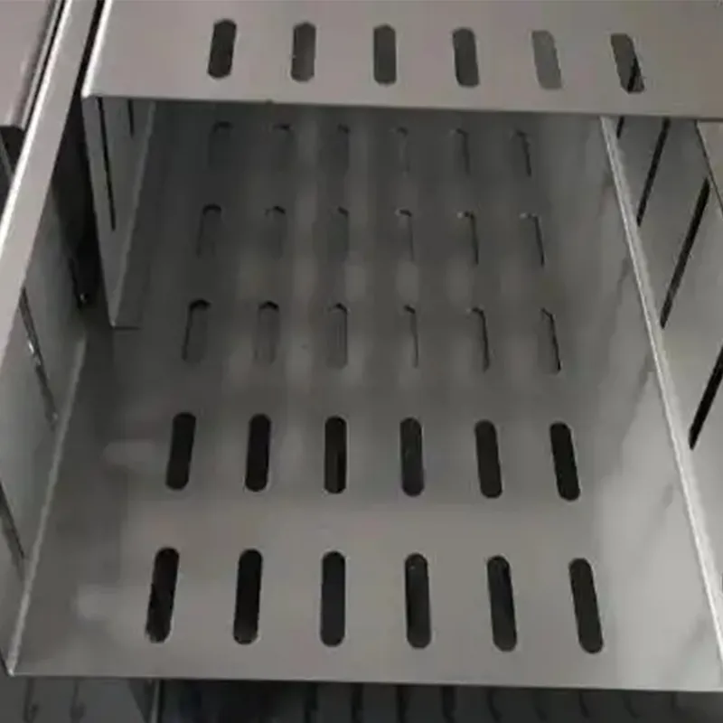 Кабельный лоток коробчатого типа