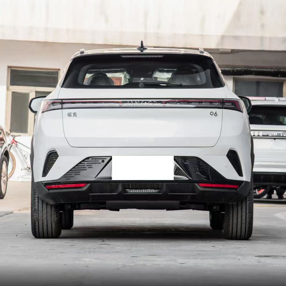 2026 Lynk&Co（низкая конфигурация）