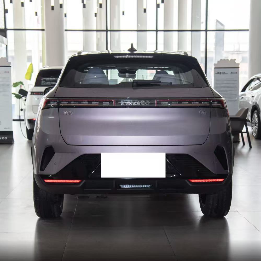2026 Lynk&Co（высокая конфигурация)