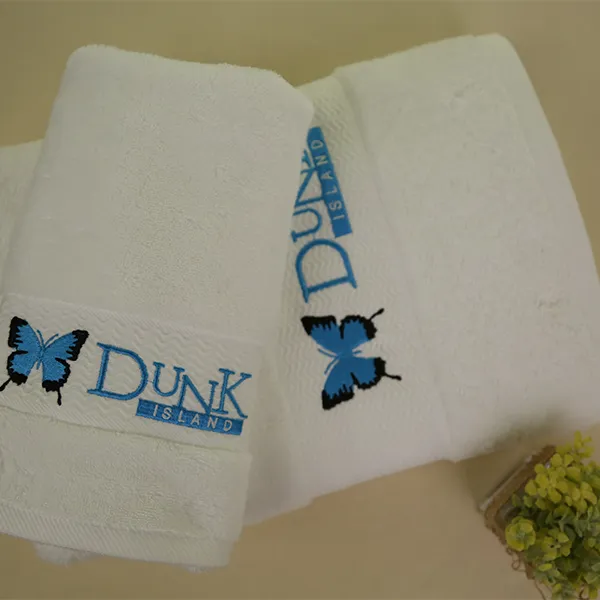 Гостиничная белая лицевая салфетка с вышивкой6