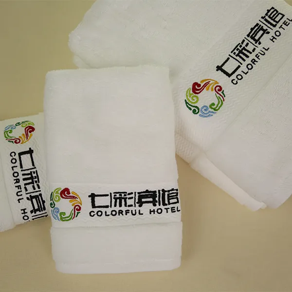 Гостиничная белая лицевая салфетка с вышивкой5