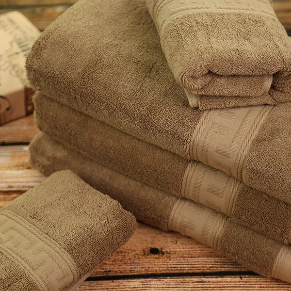 Окрашенное махровое полотенце из сатина премиум класса коричневый