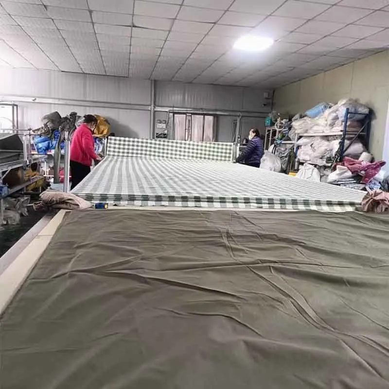 Компания Henan Hongxing Bedding Manufacturing Co., Ltd. прилагает все усилия для выполнения заказов и обеспечения поставок.