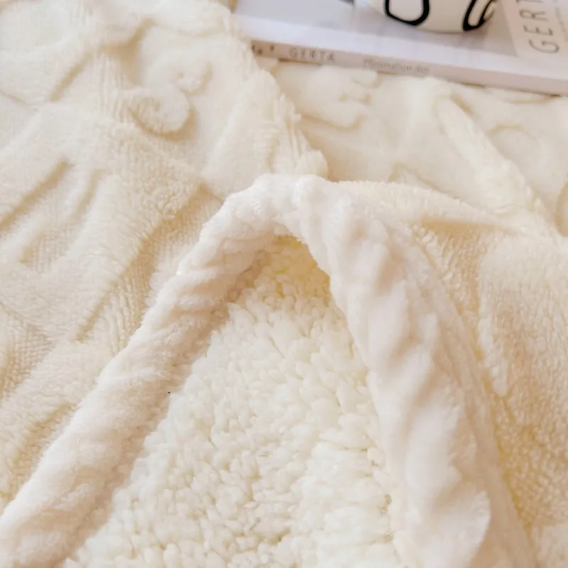 Двустороннее одеяло из овечьей шерсти тафты