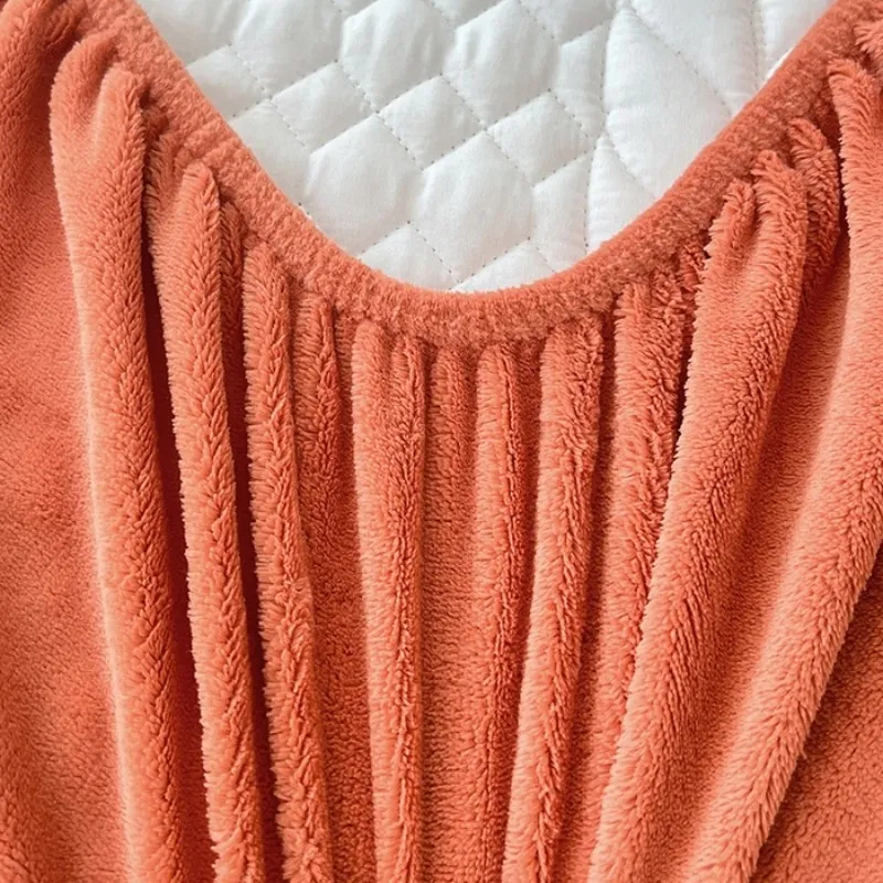 Комплект из трех предметов: стеганая простыня/наматрасник из флиса цвета «молочный флис»