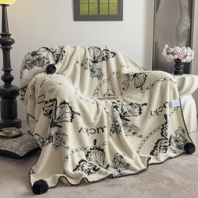 Термоодеяло с помпоном