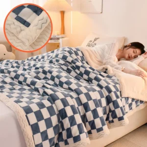 Трехслойное утолщенное стеганое одеяло из молочного флиса + двустороннее флисовое одеяло 2 (15)